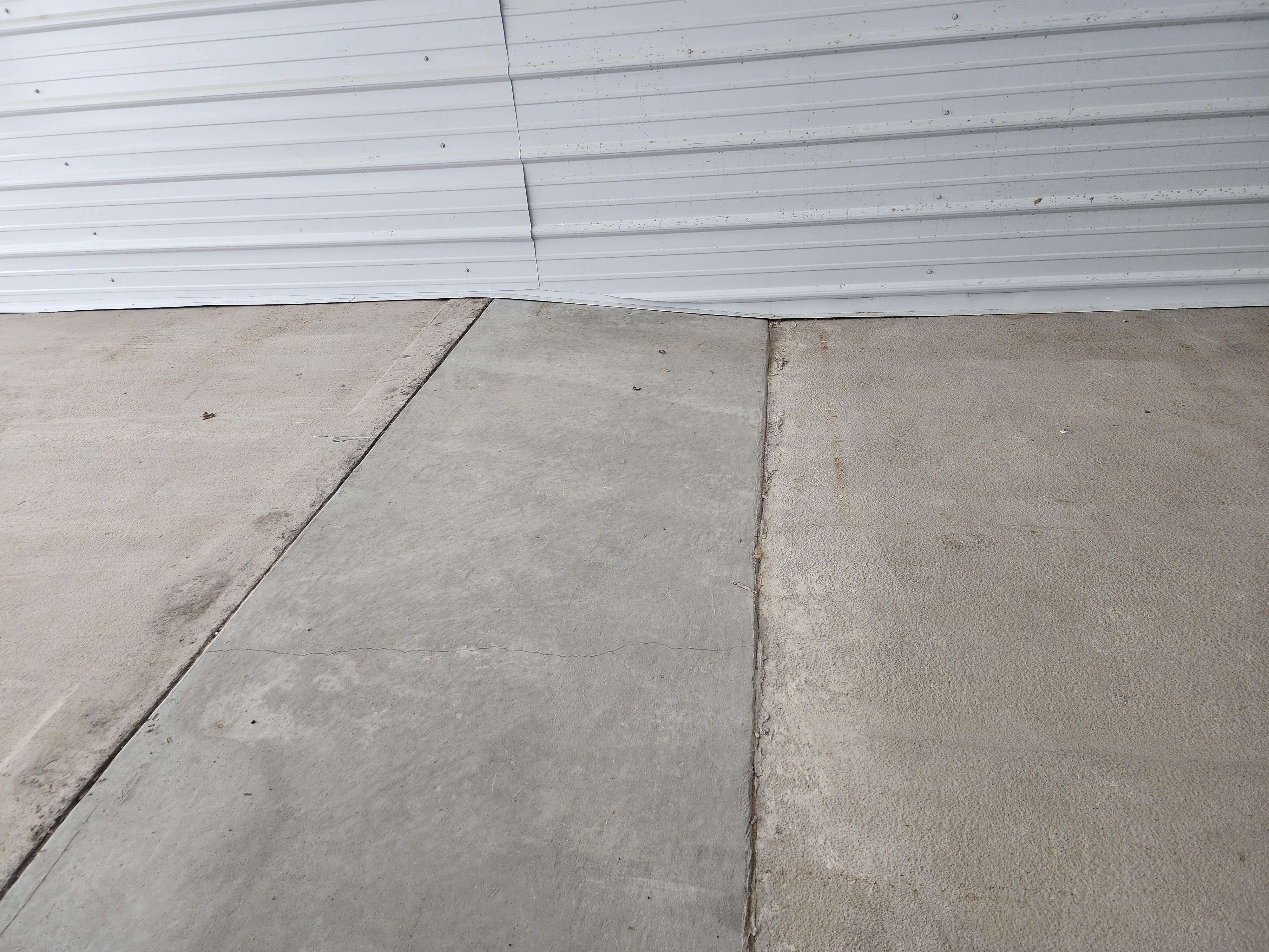 Unit 3 Center of Floor